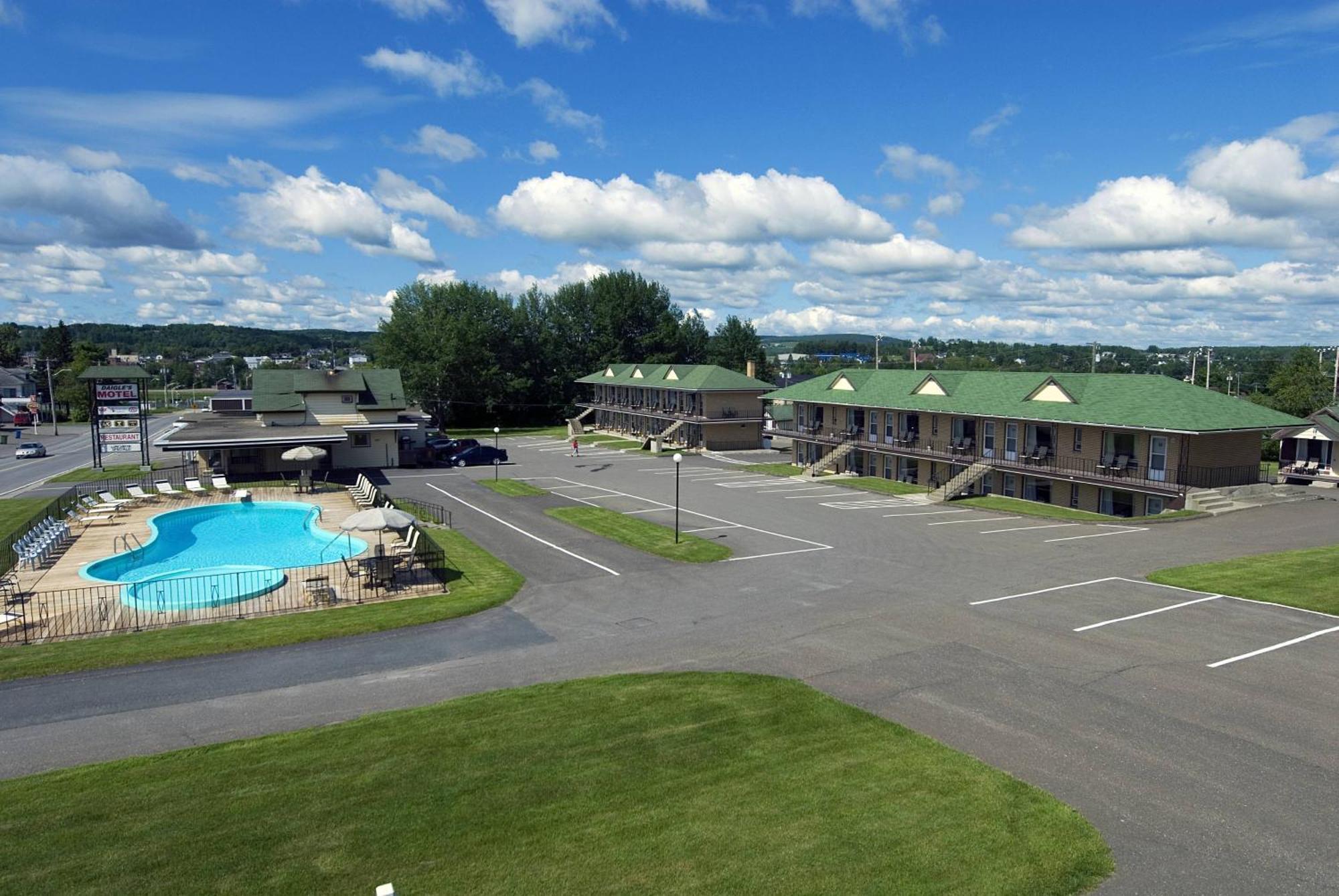 Daigle'S Motel Saint Leonard Екстериор снимка