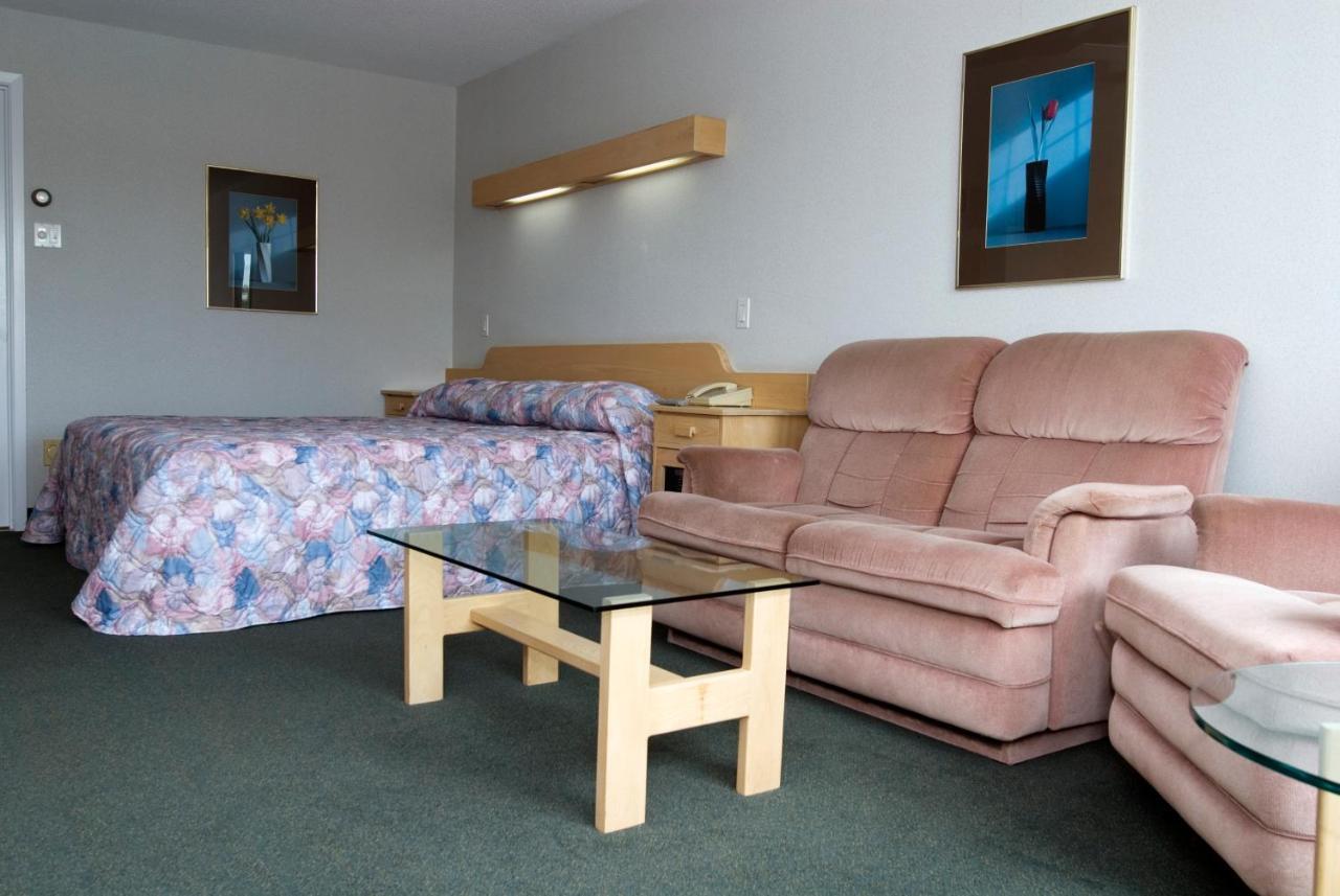 Daigle'S Motel Saint Leonard Екстериор снимка